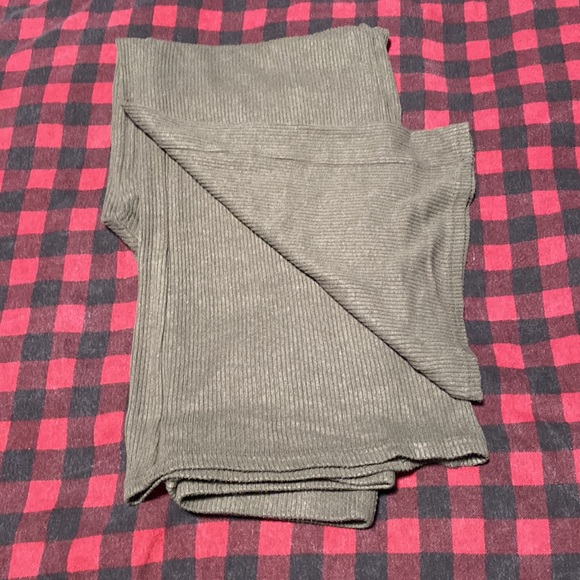 Shirts and other - Picture 2 of 4